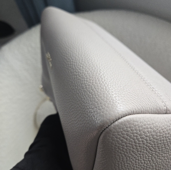 Kate Spade Knott Medium Satchel – Pebbled Leather (Neutral Taupe/Grey) - Picture 15 of 17